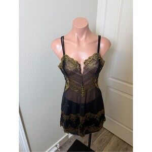 Wacoal Lace and Mesh Black & Gold Lace Chemise Slip Sz L